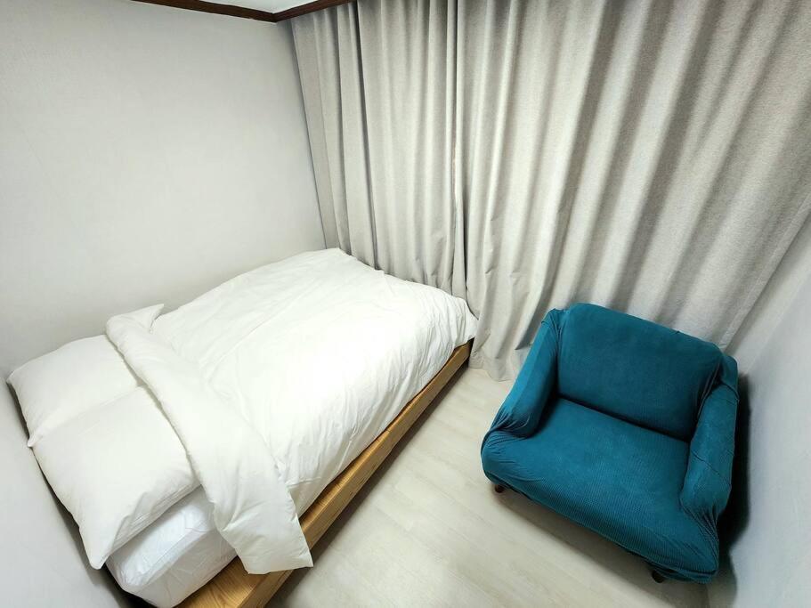 Dotoryhouse Hapjeong Hongdae * Seoul